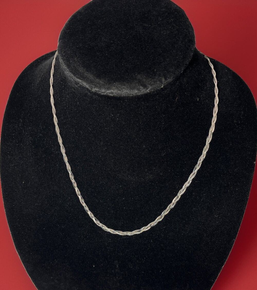 Sterling Silver Braided Haringbone 19”in Necklace Mexico 925 Stamped MD28V